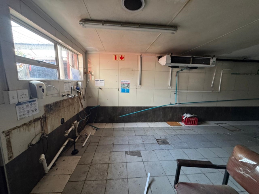 6 Bedroom Property for Sale in Tuscany Glen Western Cape